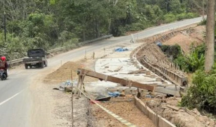Jalan poros Hulu Kukar Tetap Dibangun, Anggaran Pusat Ditiadakan, APBD Jadi Solusi